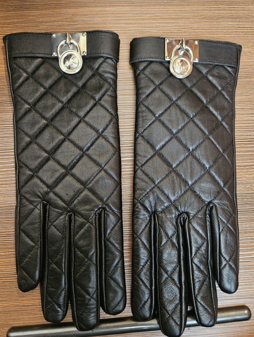 Michael Kors Women's Black Quilted Leather Gloves, Size S - Picture 2 of 7